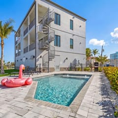 FMB - Casa Laguna 4 - 855 Lagoon St