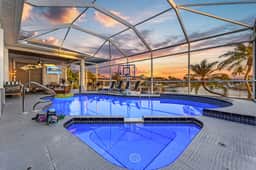 Villa Sunshine & Unwind, Cape Coral