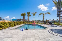 FMB - Casa Laguna 4 - 855 Lagoon St