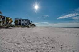 FMB - Condo Beach Villas 203