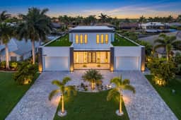 Villa Metropolis, Cape Coral