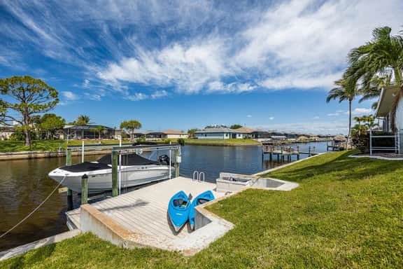 Villazo Ann, Cape Coral - Image 3