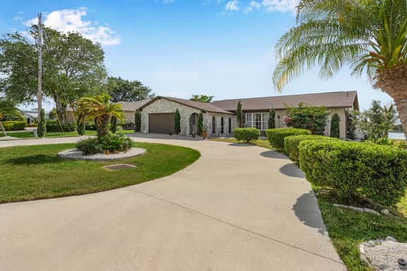 Villa Royale, Cape Coral - Image 3