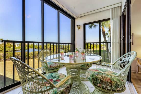 FMB - Condo Serenity by the Shore- 21480 Bay Village Dr #157