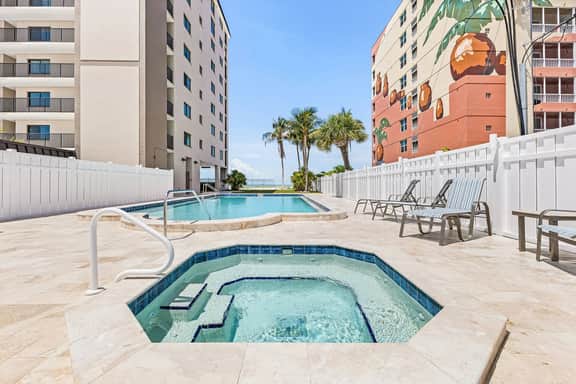 FMB - Condo Dolphin Watch 203