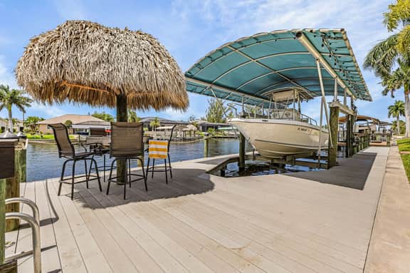 Villa Gone Coastal, Cape Coral