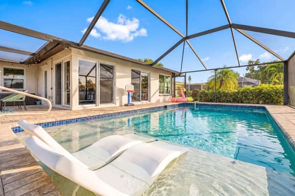 Tritons Temptation, Cape Coral - Image 2