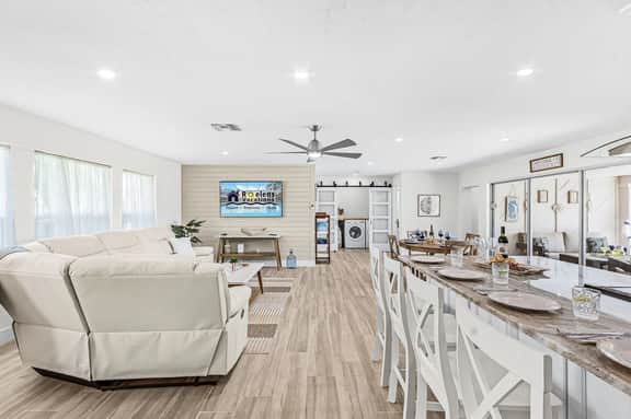 Channelside Paradise, Cape Coral - Image 5