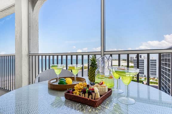 FMB - Creciente PH13 - 7146 Estero Blvd PH13