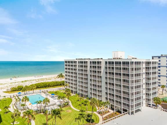FMB - Condo A Wave From It All - 7146 Estero Blvd #416