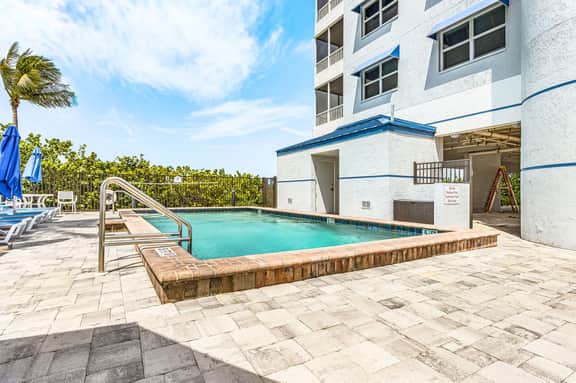 FMB - Condo Beach Villas 203