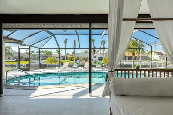 Villa Paradise, Cape Coral