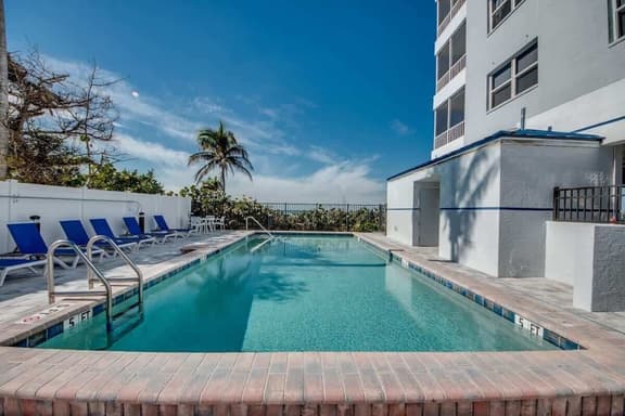 FMB - Condo Beach Villas 203