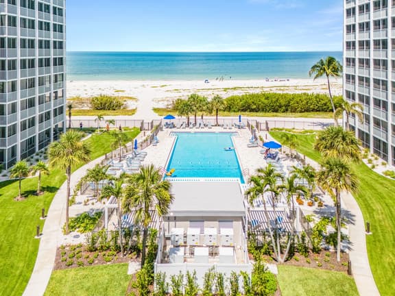 FMB - Condo A Wave From It All - 7146 Estero Blvd #416