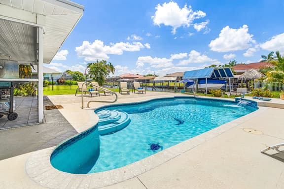 Villa Maria, Cape Coral