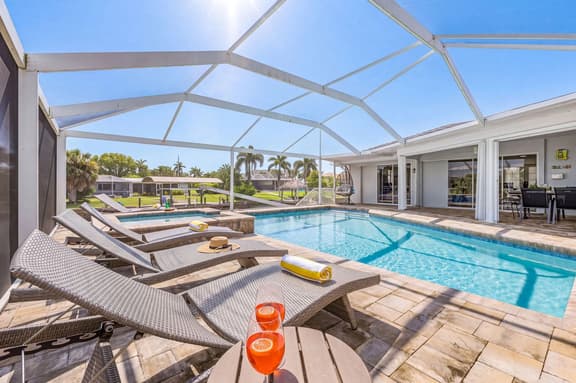 Retro Retreat, Cape Coral